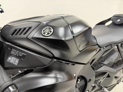 2025 YAMAHA YZF-R1 Black