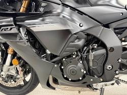 2025 YAMAHA YZF-R1 Black