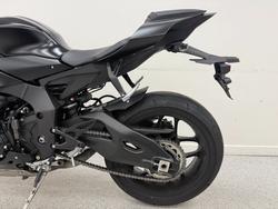 2025 YAMAHA YZF-R1 Black