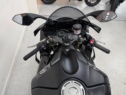 2025 YAMAHA YZF-R1 Black