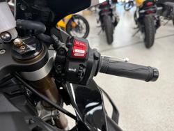 2025 YAMAHA YZF-R1 Black