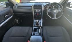 2011 Suzuki Grand Vitara (4x4)