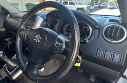 2011 Suzuki Grand Vitara (4x4)