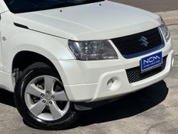 2011 Suzuki Grand Vitara (4x4)