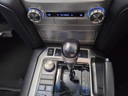 2018 Toyota Landcruiser Sahara VDJ200R 4X4 Dual Range Silver Pearl