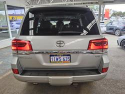 2018 Toyota Landcruiser Sahara VDJ200R 4X4 Dual Range Silver Pearl