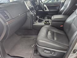 2018 Toyota Landcruiser Sahara VDJ200R 4X4 Dual Range Silver Pearl