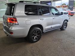 2018 Toyota Landcruiser Sahara VDJ200R 4X4 Dual Range Silver Pearl