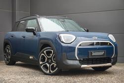 2026 MINI Aceman SE Favoured