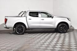 2023 Nissan Navara ST-X