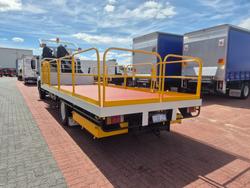 2016 Isuzu Trucks FSR 140/120-260 7 Ton Tray and Crane