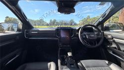 2024 Ford Everest Platinum