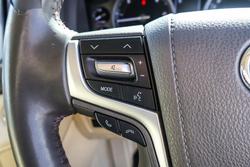 2017 Toyota Landcruiser VX