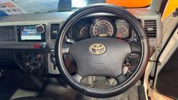 2011 Toyota Hiace Commuter