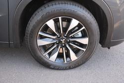 2025 Mitsubishi Outlander LS