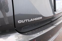 2025 Mitsubishi Outlander LS