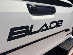 2025 Isuzu D-MAX BLADE