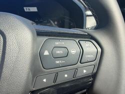 2025 Isuzu D-MAX BLADE