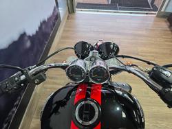 2015 Triumph ROCKET III ROADSTER Black