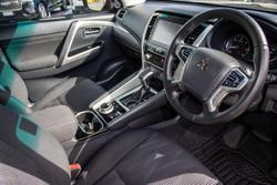 2022 Mitsubishi Pajero Sport GLX