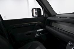 2020 Land Rover Defender 110 D240 SE