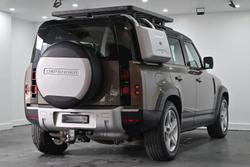 2020 Land Rover Defender 110 D240 SE
