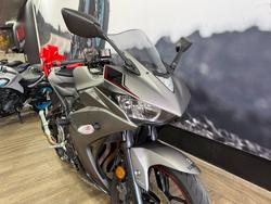 2016 Yamaha YZF-R3 Black