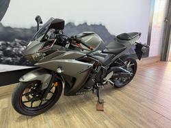 2016 Yamaha YZF-R3 Black