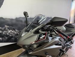 2016 Yamaha YZF-R3 Black