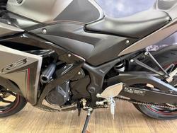 2016 Yamaha YZF-R3 Black