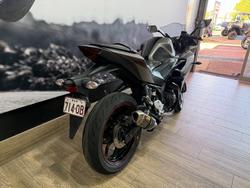 2016 Yamaha YZF-R3 Black