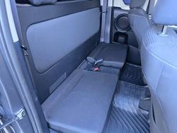 2023 Toyota Hilux SR5 (4x4)