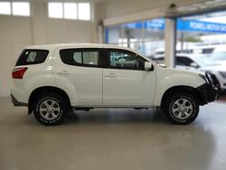 2017 Isuzu MU-X LS-M