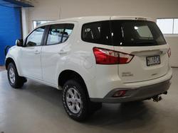 2017 Isuzu MU-X LS-M
