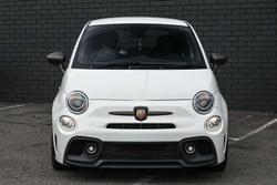 2022 Abarth 695 Competizione