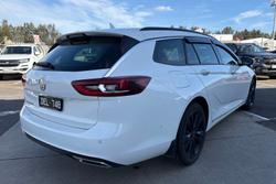 2018 Holden Commodore LT