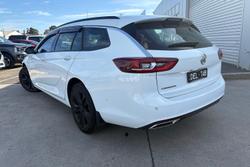 2018 Holden Commodore LT