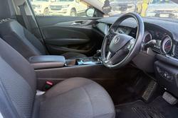 2018 Holden Commodore LT