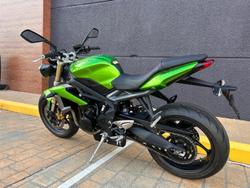 2014 Triumph Street Triple 675 Street Triple Green