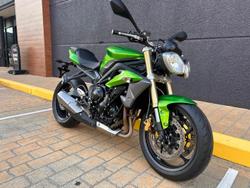 2014 Triumph Street Triple 675 Street Triple Green