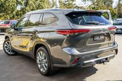 2022 Toyota Kluger Grande