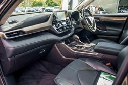 2022 Toyota Kluger Grande