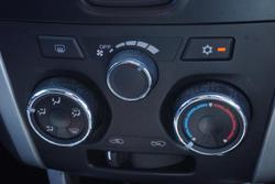 2013 Isuzu D-MAX LS-M