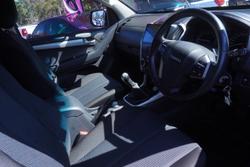 2013 Isuzu D-MAX LS-M