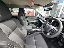 2025 Mitsubishi Outlander LS