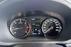 2024 Mitsubishi Pajero Sport GLX