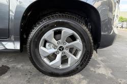 2024 Mitsubishi Pajero Sport GLX