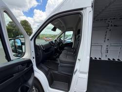 2025 Peugeot Boxer Pro Mid Roof LWB