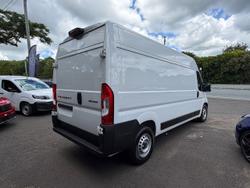 2025 Peugeot Boxer Pro Mid Roof LWB