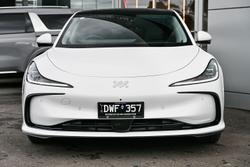 2025 MG IM5 Platinum
